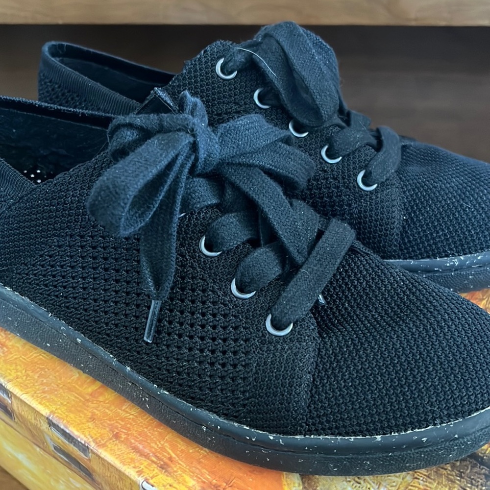 Eileen fisher tennis shoes